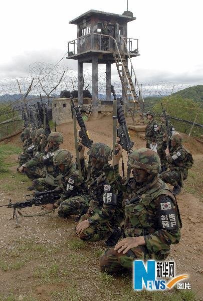 韓國軍隊在韓朝邊界舉行軍演(組圖)