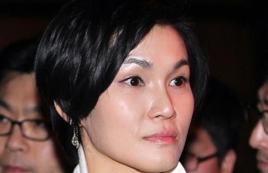 李敘顯(Lee Seo-Hun)，38歲，第一毛織(Cheil Industries)，執(zhí)行副總裁，韓國(guó)